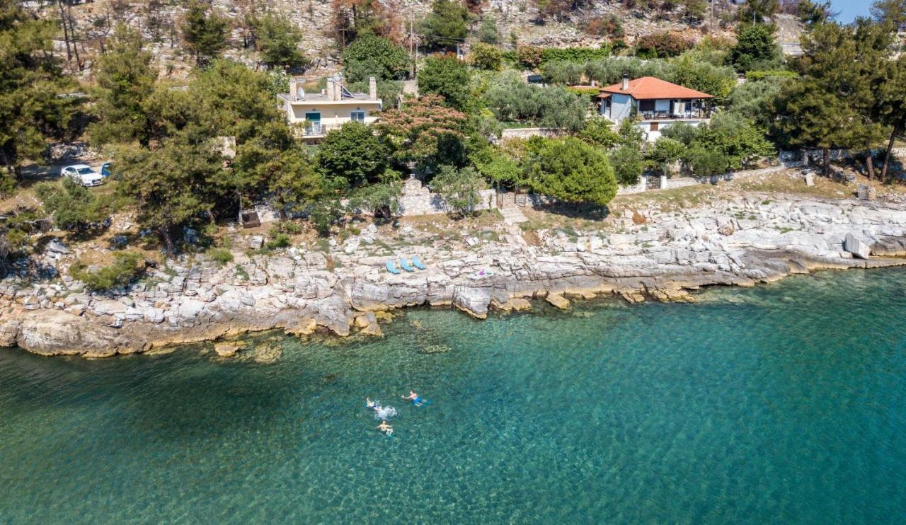Petra Mare Apartments Alikí エクステリア 写真